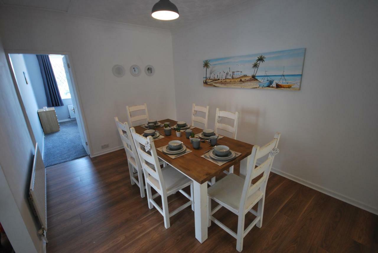 Belle'S Bungalow Villa Cleveleys Exterior photo