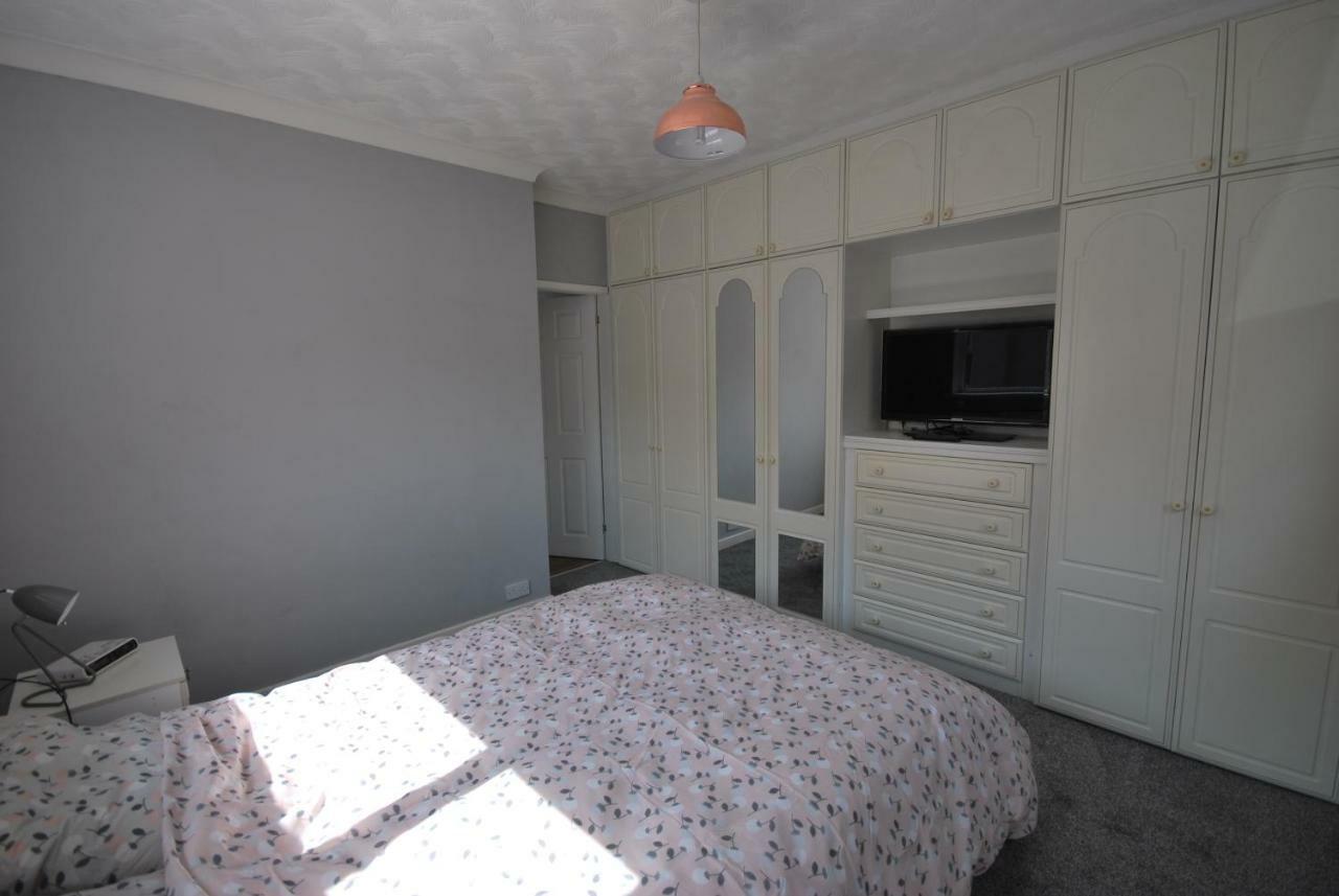 Belle'S Bungalow Villa Cleveleys Exterior photo